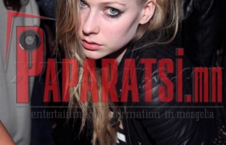 НЭРТ ДУУЧИН АВРИЛ ЛАВИН ҮСНИЙ ШИНЭ ЗАСАЛТАА ТОЛИЛУУЛЛАА