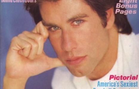 Ж.Траволта бол ижил хүйстэн