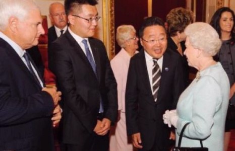 Ерөнхийлөгч Английн Хатан хаантай уулзав