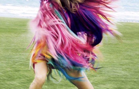 Селин Дион хагас нүцгэлжээ