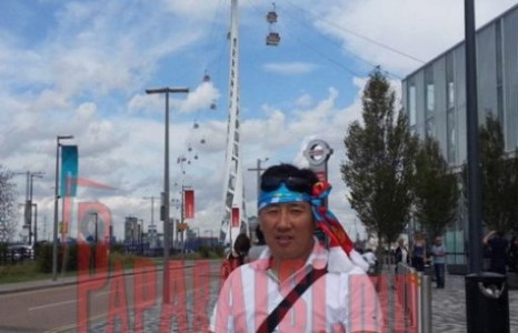                 MУГЖ Бат-эрдэнэ Лондонд  Монгол баг тамирчидтайгаа