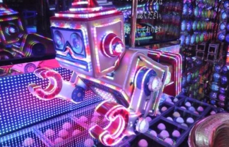Японы ”робот” ресторан