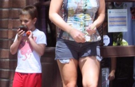 Бритни яах нь энэ вэ