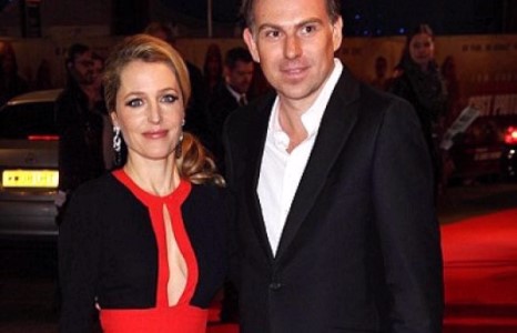 Жиллиан Андерсоныг амраг нь хаяжээ