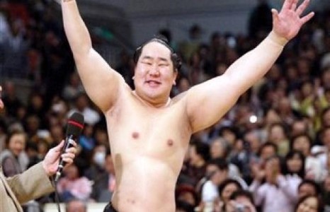 Дагвадорж аварга 32 нас хүрлээ