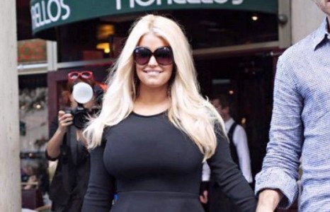 Жессика Симпсон төрснийхөө дараа 18 кило хэрхэн хаясан тухайгаа ярьжээ