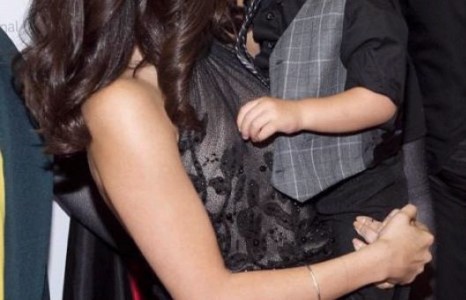 Селена Гомезын бяцхан хан хүү