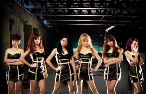 Монгол охин солонгос хамтлагт