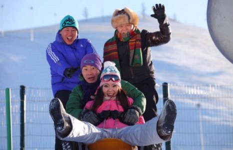 Хошин урлагийнхан драмын жүжигт тоглоно