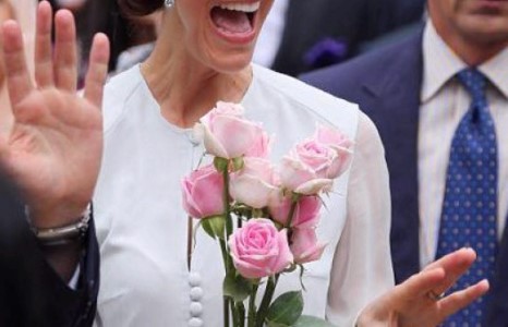 Гүнгийн авхай Кэтерин Азийн орнуудыг байлдан дагуулж байна