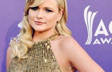 Миранда Ламберт “Лоретта”-гаа хайж байна