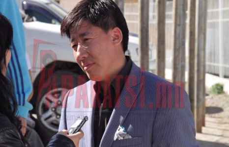 Батэрдэнэ буяны их үйлс хийжээ