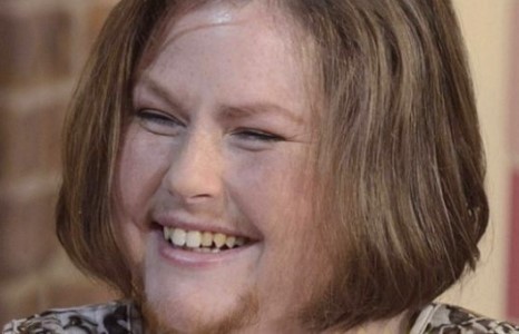 Хамгийн зоригтой сахалтай бүсгүй