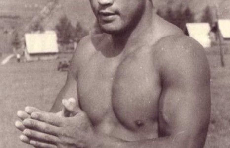 А.Сүхбат аваргын зургууд