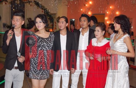 Драмийнхан шинэ жилийн баяраа нижгэр хийлээ