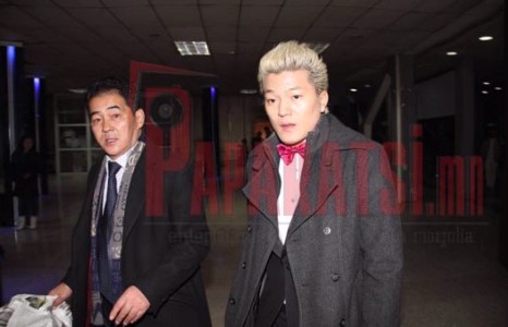 Азын тэнгэртэй Амархүү