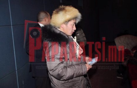 Үнэгэн малгайт Өскө