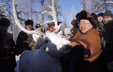 Ерөнхийлөгч цаатан айлд зочлов