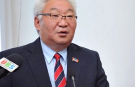 “Хулхи” Бат-Үүл хотын замд сэтгүүлчдэд давуу эрх олгохоо амлав  