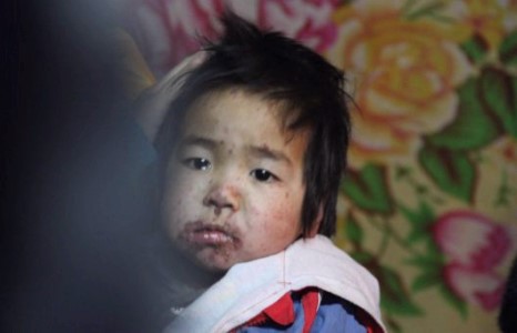 Хөшигний цаадахь бүрэг амьдрал