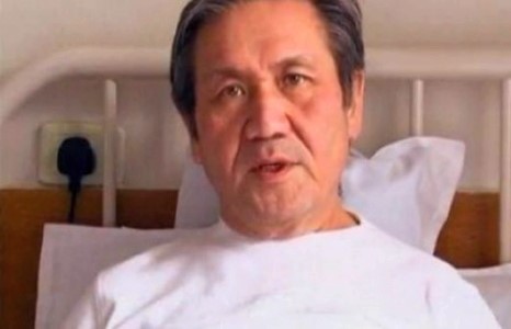 Эмч нарын баг Н.Энхбаярыг эмчлэхээр очлоо