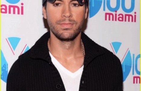 ЭНРИКЕ ИГЛЕСИАС БУСДЫН ЧИХИЙГ ДОЛООХ ДУРТАЙ...