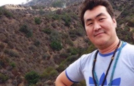 Маск-ынхан ганцхан бөө шүтдэг