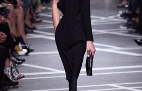 Riccardo Tisco Givenchy-тэй гэрээгээ сунгалаа