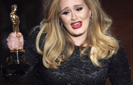 Адель Оскарын шагнал гардлаа