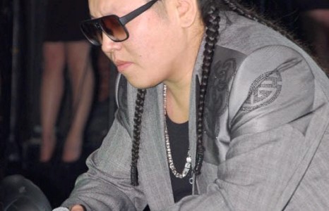 “Digital” хамтлаг хуучныг сэдрээсэн нь