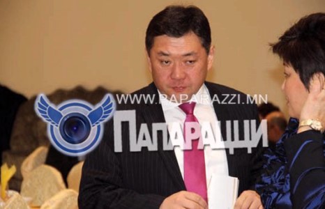 М.Энхболд сургуульдаа саатлаа. 