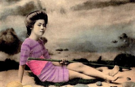 Усны хувцас сурталчилж байгаа гейша нар 1870-1920 он