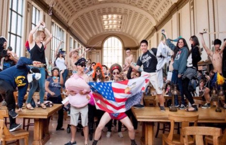 Бүжгийн шинэ стиль ”Harlem shake”