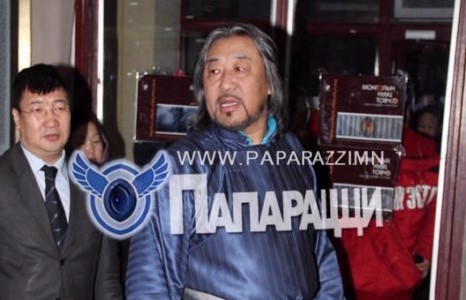 Монгол дээл түүний гангараа...