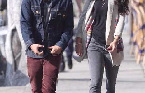 Бруно Марсын дурлалт бүсгүй