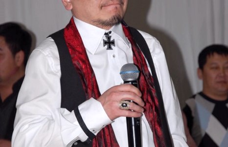 ”Улаан дөрвөлжин” кино нээлтээ хийлээ