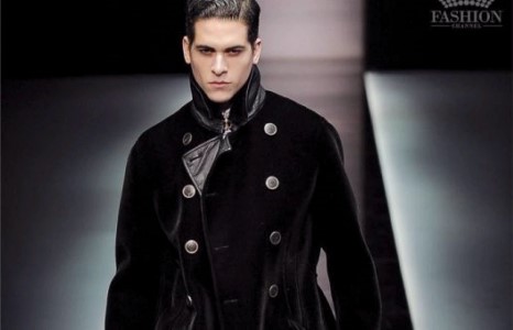 Хар өнгө Миланы тайзан дээр зонхиллоо