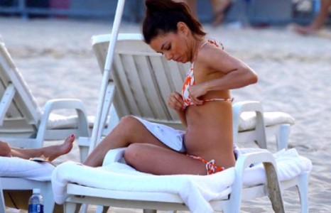 ЕВА ЛОНГОРИЯ БҮДҮҮРСЭН БИЕЭРЭЭ БРАЗИЛЧУУДЫГ ГАЙХАШРУУЛАВ