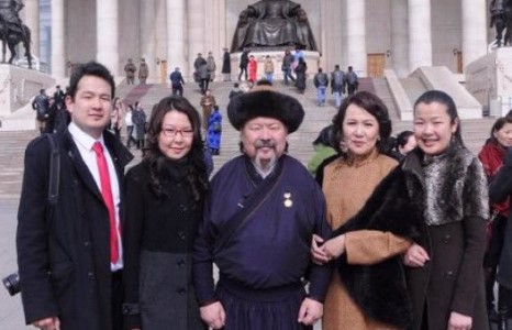 Дууны шүлгийн мастер Ү.Хүрэлбаатарын залгамж