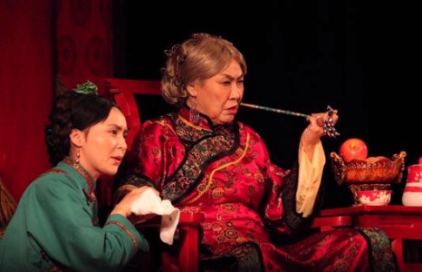 “Сэрүүн хасын нууц” жүжиг үзэгчдийг уярааж байна.