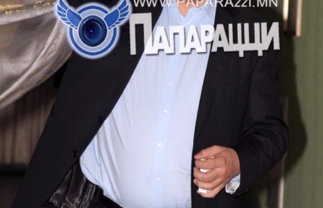  “Маск”-ын Баярмагнай мөрийтэй тоглоомонд донтжээ