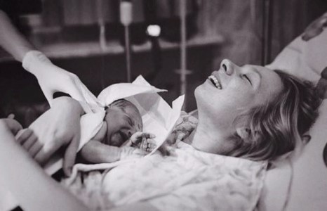 Сэтгэл хөдлөхгүй байхын аргагүй мөчүүд