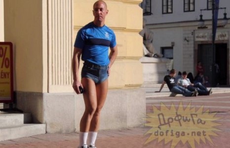 Унгар эрчүүдийн энэ зуны хувцасны загвар