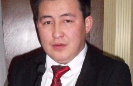 Ерөнхийлөгчийн нутгийн дүү, том харж бас том луйварддаг Э.Галбадрал хятад эрээс 2 тэрбумыг салгав