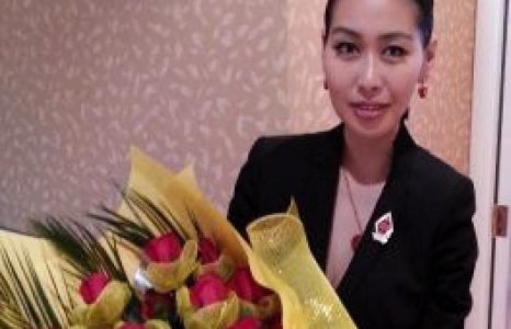 Топ модель Д.Пүрэвсүрэнгийн нөхөр түүнд хамгийн үнэтэй бөгжөөр өнөөдөр гэрлэх санал тавина