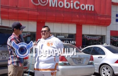 Ноён Бондгор бууж өгөхгүй