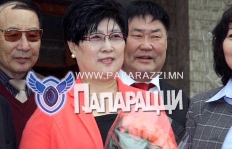 Ерөнхийлөгчийн сонгуулийн сунгаа эхэлж, Удвал барианаасаа гарлаа