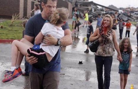 АНУ-д нүүрлэсэн ”Мангас торнадо” 90 гаруй хүний аминд хүрлээ