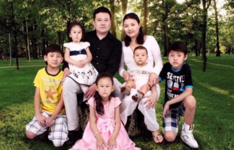 Найруулагч Н.Наранбаатар: Би эхнэртээ үнэнч. Хараарай