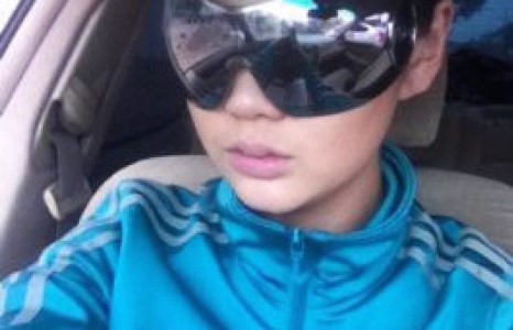 Жүжигчин Золоо согтуудаа зодсон бүсгүйдээ 30 саяыг амлаж, ирэх 7 хоногт шүүхээр орох гэж байна 